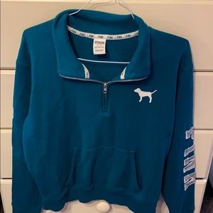 1/4 zip VS sweatshirt